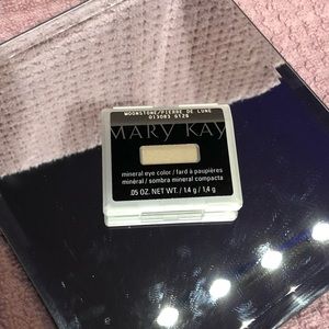 ⭐️FREE SHIPPING⭐️ when you bundle 3 MK products